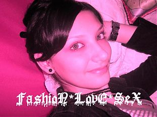 Foto de � $@R!+U �