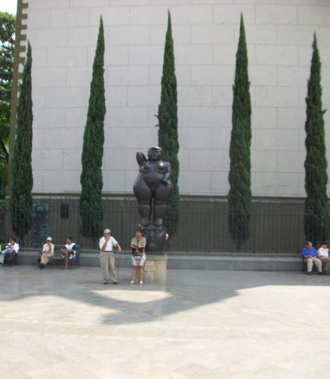 Escultura en la Plaza Botero en Medelln