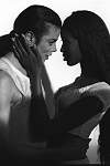 Michael con la temperamental modelo Naomi Campbell en la grabacin de 'In The Closet', del lbum Dangerous (1992). No se besan, no hay amor, slo...